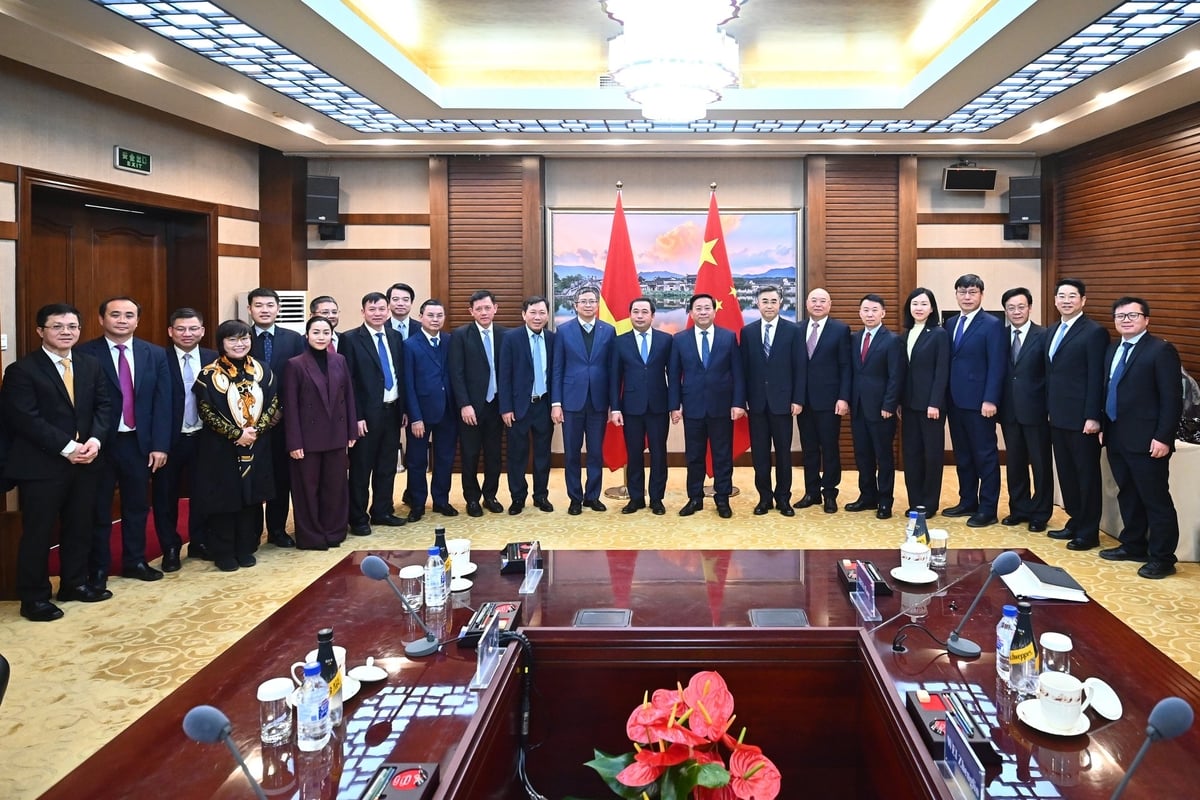 Đoàn công tác làm việc tại Bộ Nông nghiệp và Nông thôn Trung Quốc sáng 28/11. Ảnh: Tùng Đinh. Đoàn công tác làm việc tại Bộ Nông nghiệp và Nông thôn Trung Quốc sáng 28/11. Ảnh: Tùng Đinh.