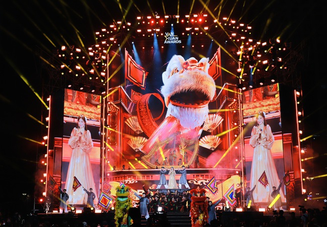 Giải thưởng Quảng c&aacute;o s&aacute;ng tạo Việt Nam 2025: Vạn Xu&acirc;n Awards 2025 vinh danh 63 &yacute; tưởng s&aacute;ng tạo xuất sắc - Ảnh 7.