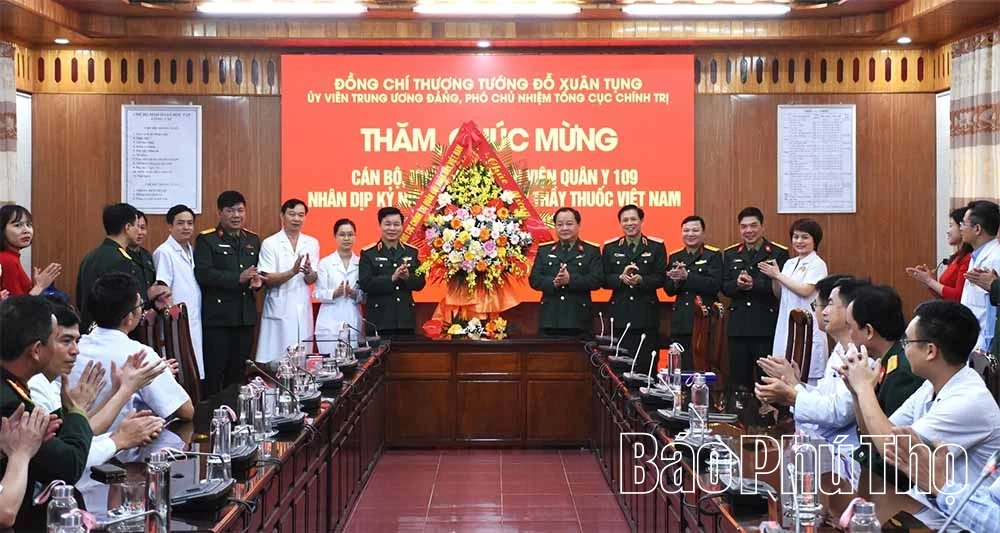 Thượng tướng Đỗ Xuân Tụng thăm, chúc mừng Bệnh viện Quân y 109 nhân Ngày Thầy thuốc Việt Nam