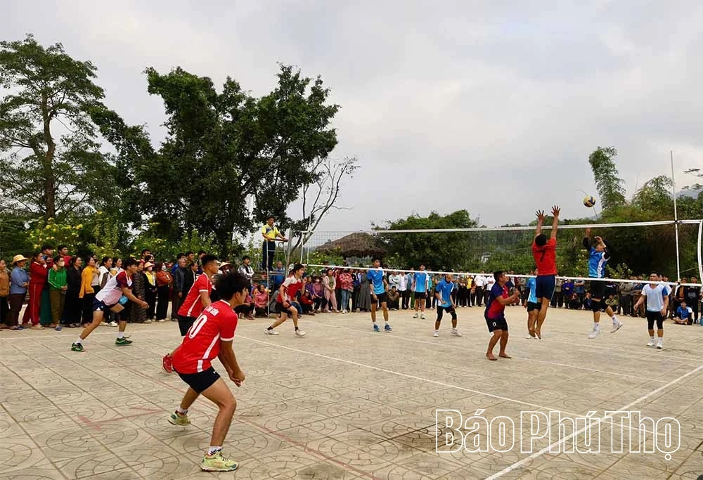 Độc đ&aacute;o Lễ cầu Đ&igrave;nh Phục Cổ x&atilde; Minh H&ograve;a