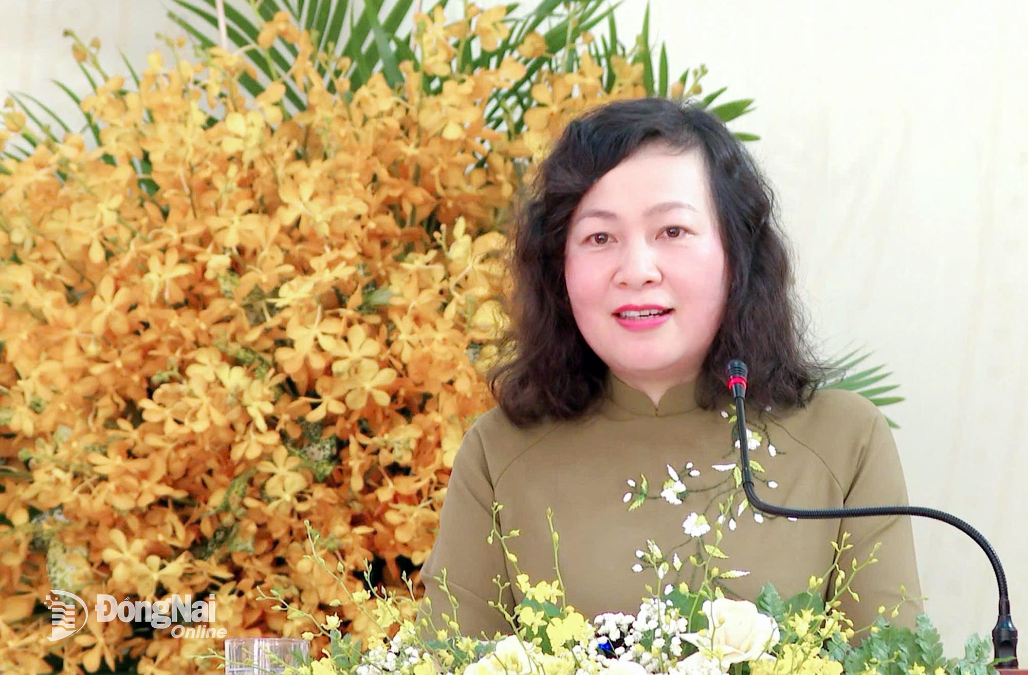 Đồng chí Huỳnh Thị Hằng, Phó Bí thư Tỉnh ủy, Chủ tịch Ủy ban MTTQ Việt Nam tỉnh Đồng Nai chỉ đạo tại đại hội. Ảnh: Ngọc Thuận  