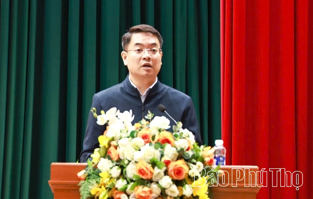 Ứng cử viên đại biểu HĐND tỉnh thuộc Đơn vị bầu cử số 14 tiếp xúc cử tri phường Vĩnh Yên