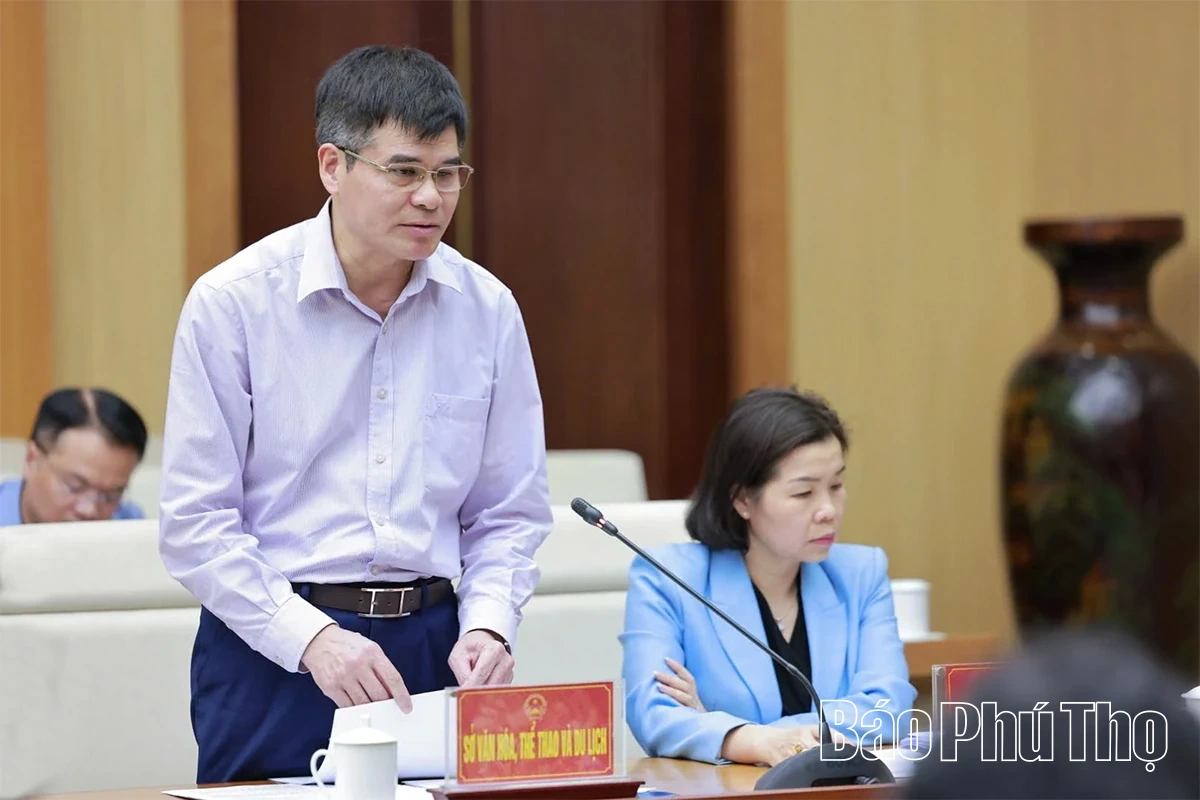 Chủ tịch UBND tỉnh Trần Duy Đông nghe báo cáo công tác tổ chức Giỗ Tổ Hùng Vương - Lễ hội Đền Hùng và Tuần Văn hóa - Du lịch Đất Tổ năm Bính Ngọ 2026