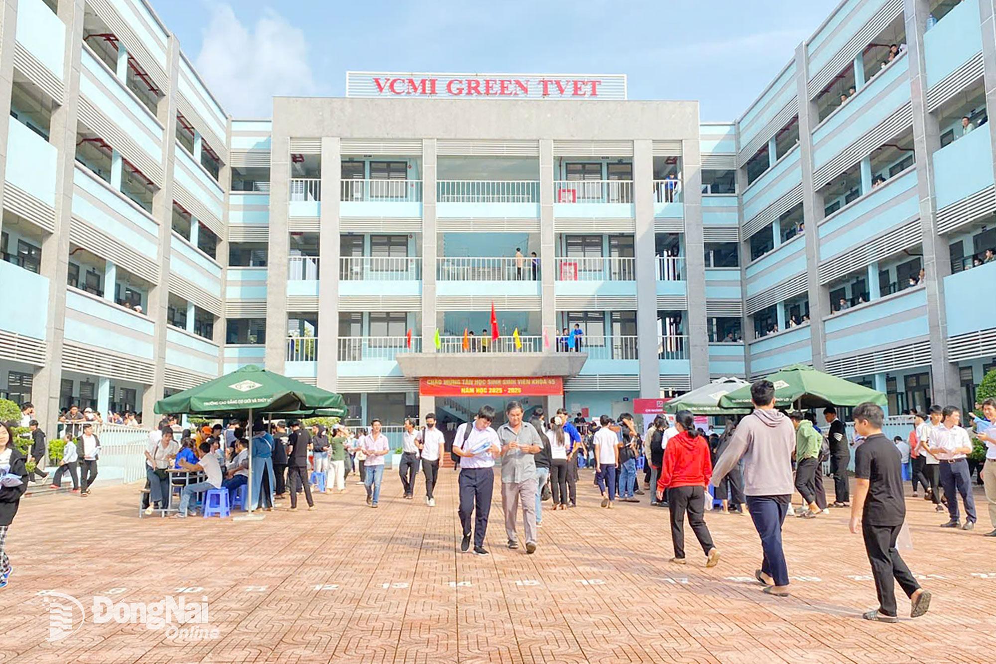 Quang cảnh Trường cao đẳng Cơ giới v&agrave; Thủy lợi. Ảnh: C.T.V