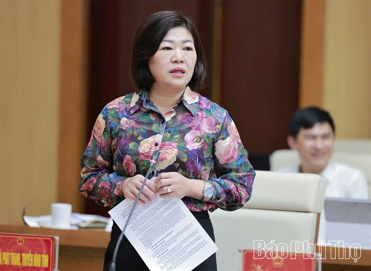 Chủ tịch UBND tỉnh Trần Duy Đông nghe báo cáo công tác tổ chức Giỗ Tổ Hùng Vương - Lễ hội Đền Hùng và Tuần Văn hóa - Du lịch Đất Tổ năm Bính Ngọ 2026