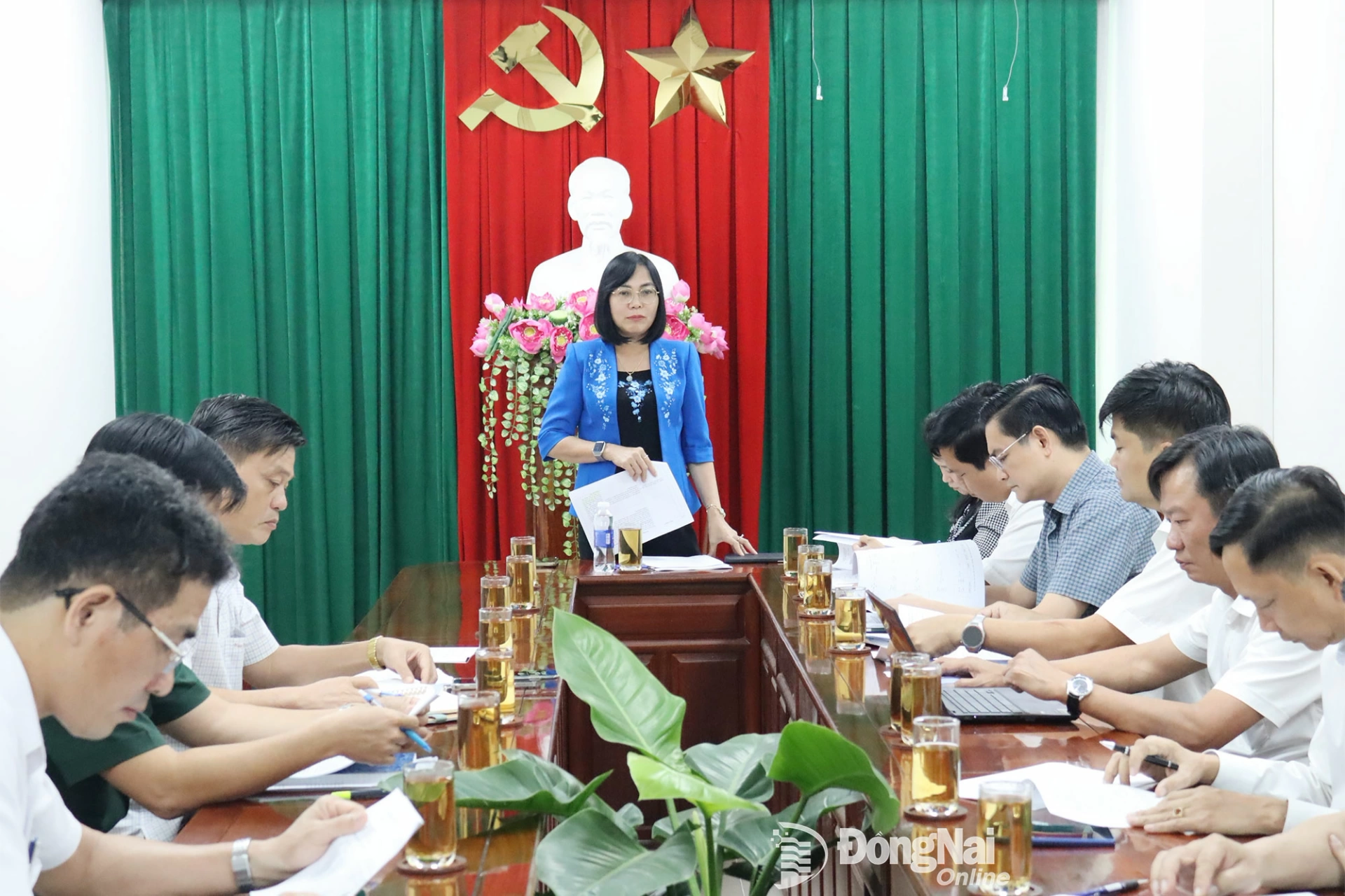 Tỉnh ủy vi&ecirc;n, Ph&oacute; Chủ tịch UBND tỉnh Đồng Nai Nguyễn Thị Ho&agrave;ng ph&aacute;t biểu tại buổi l&agrave;m việc. Ảnh: Ho&agrave;ng Lộc