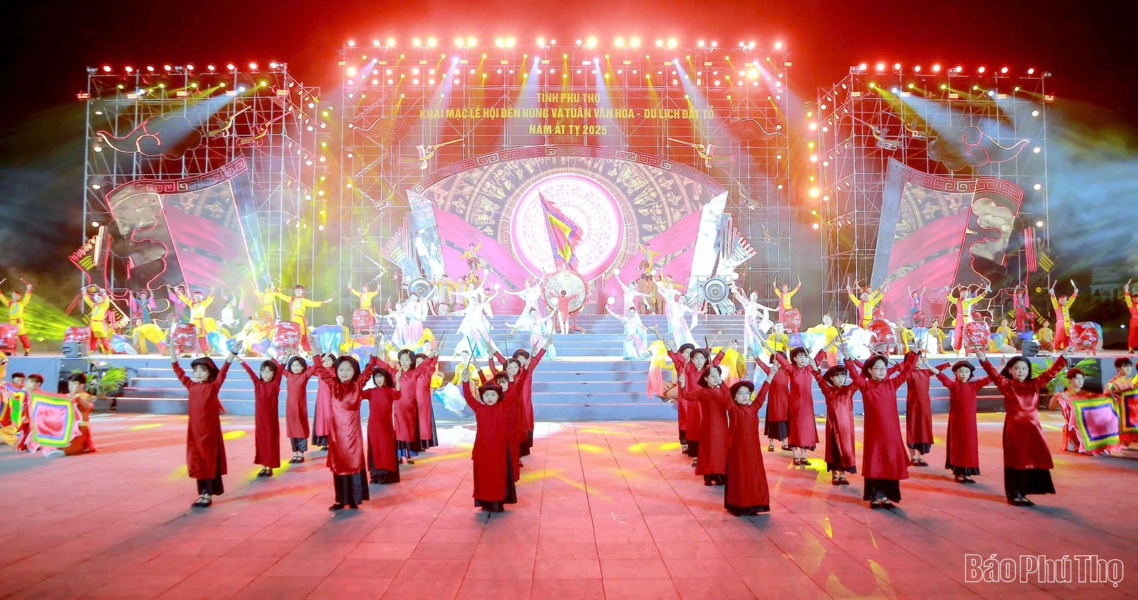 “Giữ lửa” Hát Xoan trong dòng chảy phát triển