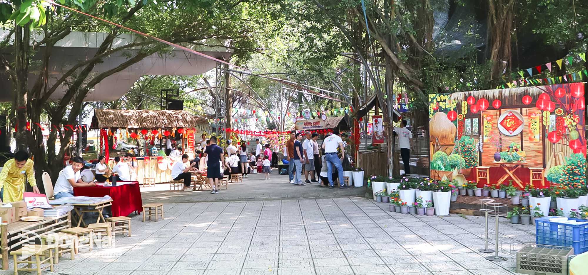 Kh&ocirc;ng gian tổ chức sự kiện của những doanh nghiệp c&oacute; số lượng h&agrave;ng ng&agrave;n người lao động v&agrave;o dịp cuối năm. Ảnh: Thủy Mộc