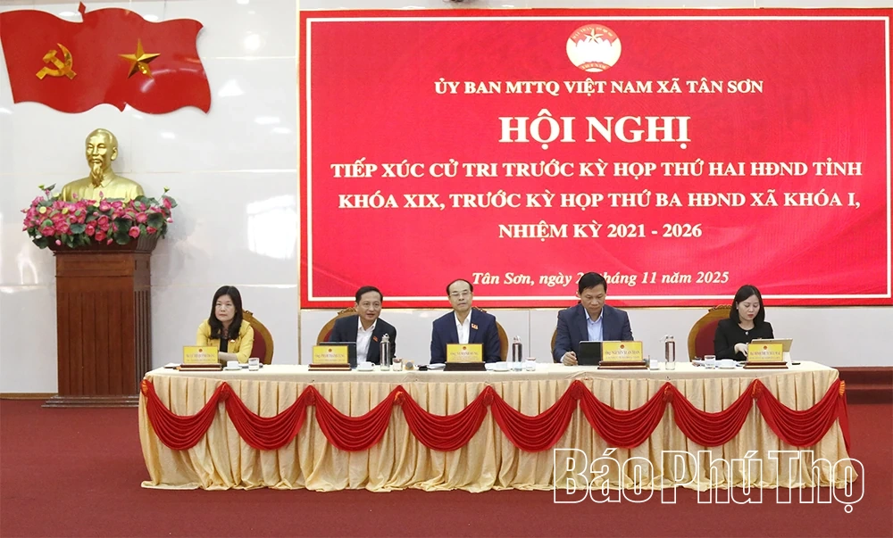 Đại biểu HĐND tỉnh tiếp xúc cử tri xã Tân Sơn