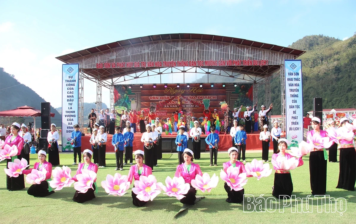 Ng&agrave;y hội Văn h&oacute;a - Thể thao - Du lịch x&atilde; V&acirc;n Sơn