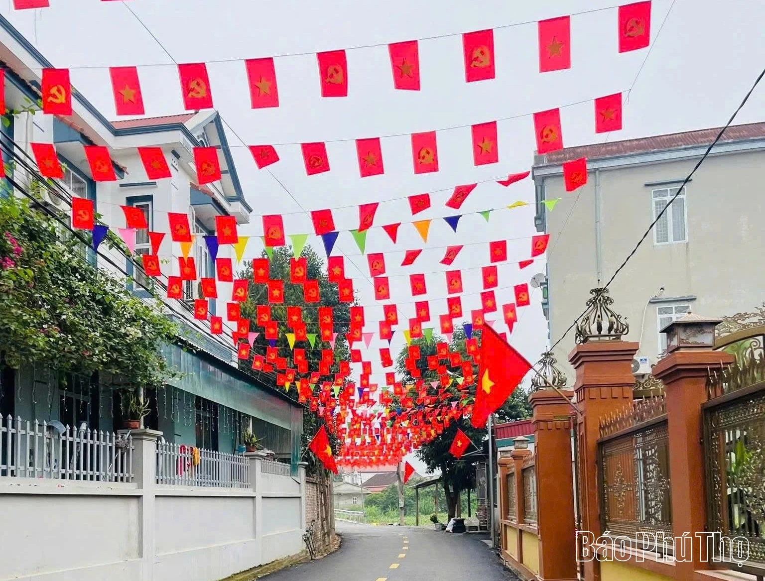 Ngày hội trên đất chiến khu