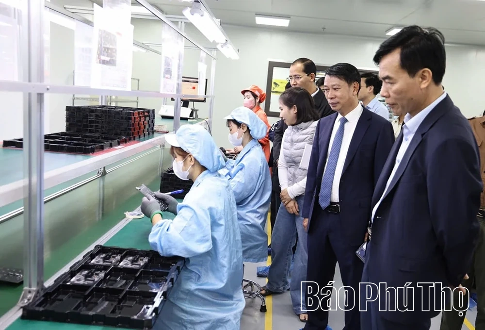 Phó Chủ tịch UBND tỉnh Nguyễn Khắc Hiếu nắm bắt, tháo gỡ khó khăn về lao động cho doanh nghiệp