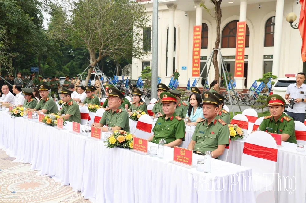 Phát động hưởng ứng Chiến dịch “Làm cho thế giới sạch hơn” năm 2025