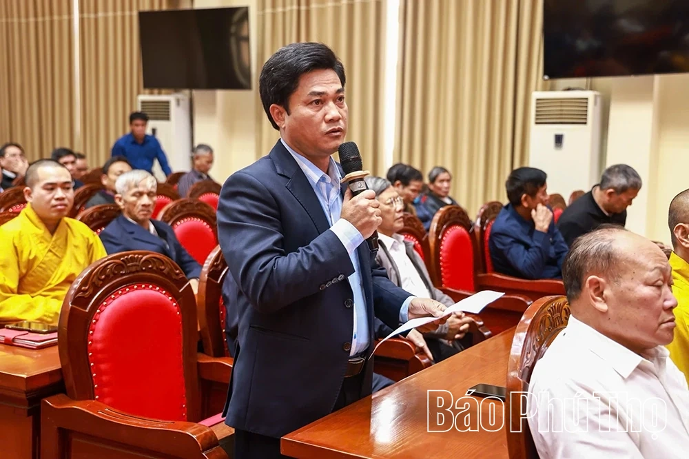 Ứng cử viên đại biểu HĐND tỉnh thuộc Đơn vị bầu cử số 14 tiếp xúc cử tri phường Vĩnh Yên