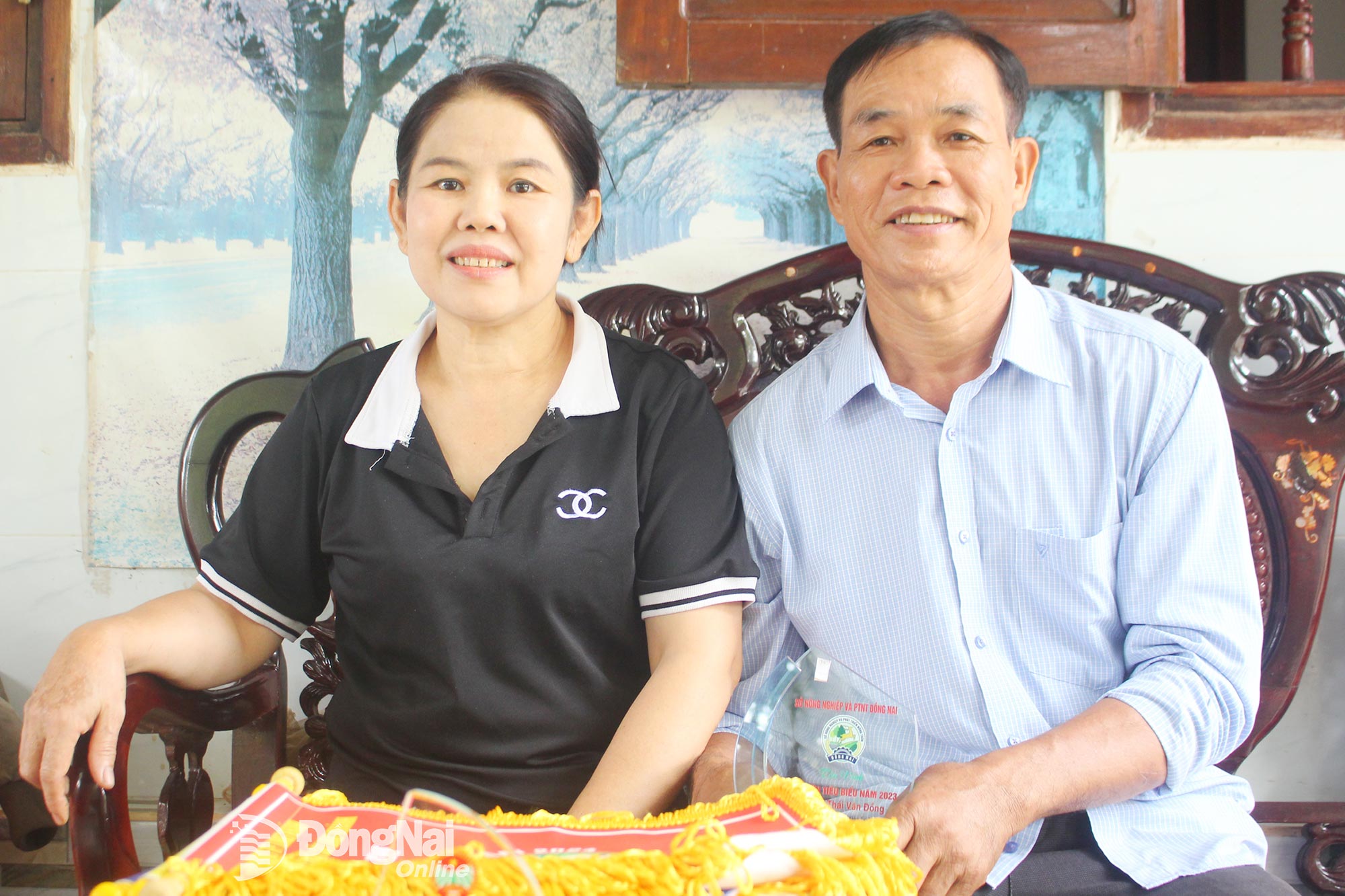 Vợ chồng ông Thái Văn Đồng - bà Nguyễn Thị Dịu (ngụ phường Bình Lộc, tỉnh Đồng Nai). Ảnh: Diễm Quỳnh