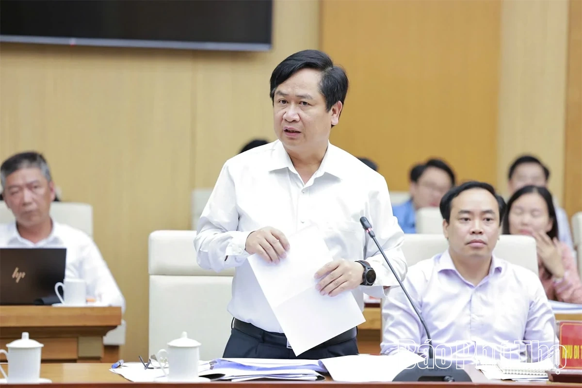 Chủ tịch UBND tỉnh Trần Duy Đông nghe báo cáo công tác tổ chức Giỗ Tổ Hùng Vương - Lễ hội Đền Hùng và Tuần Văn hóa - Du lịch Đất Tổ năm Bính Ngọ 2026