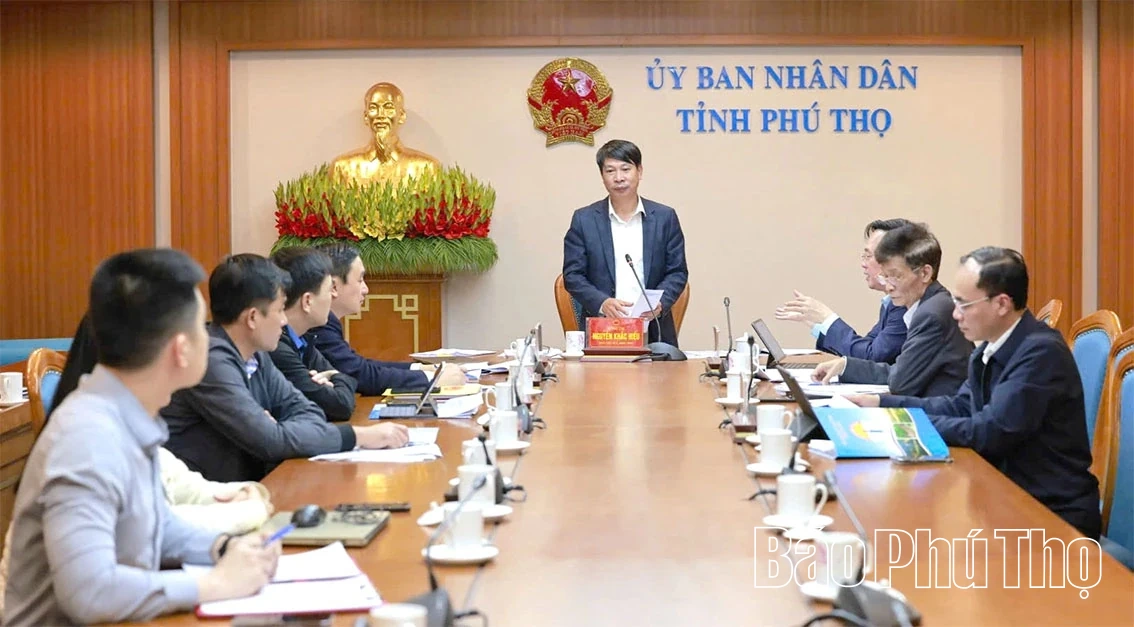 Ph&oacute; Chủ tịch UBND tỉnh Nguyễn Khắc Hiếu l&agrave;m việc với Sở Gi&aacute;o dục & Đ&agrave;o tạo v&agrave; Trường Đại học H&ugrave;ng Vương