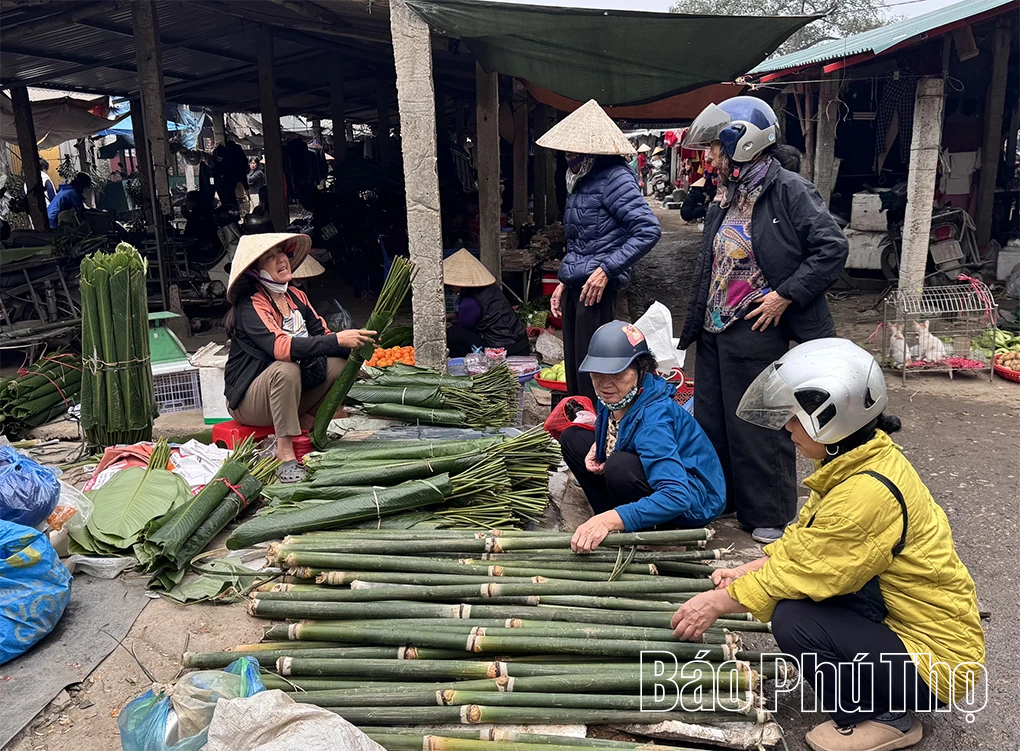 Độc đáo chợ phiên trong phố