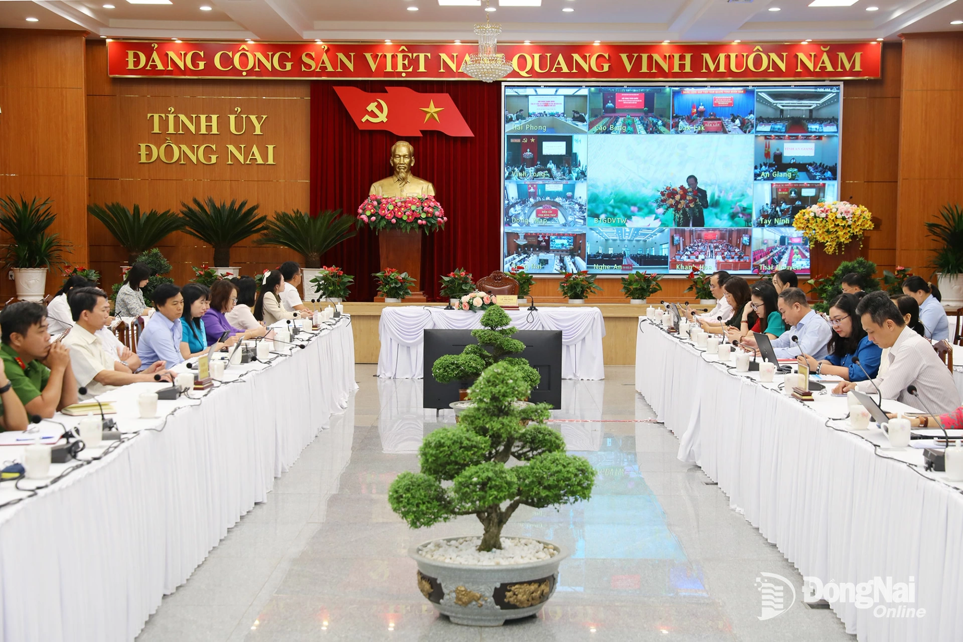 Các đại biểu dự hội nghị tại điểm cầu tỉnh Đồng Nai. Ảnh: Huy Anh  