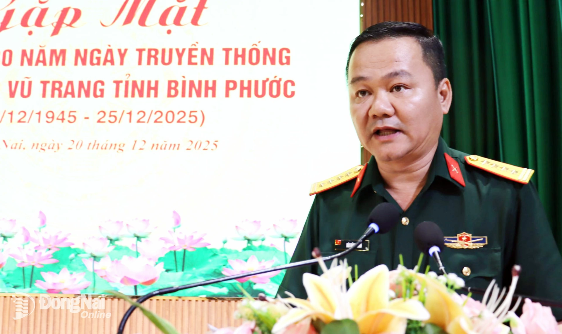 Đại t&aacute; B&ugrave;i Đăng Ninh, Tỉnh ủy vi&ecirc;n, Ph&oacute; B&iacute; thư Thường trực Đảng ủy Qu&acirc;n sự tỉnh, Ch&iacute;nh ủy Bộ Chỉ huy Qu&acirc;n sự tỉnh Đồng Nai ph&aacute;t biểu tại buổi gặp mặt. Ảnh: Nguyệt H&agrave;