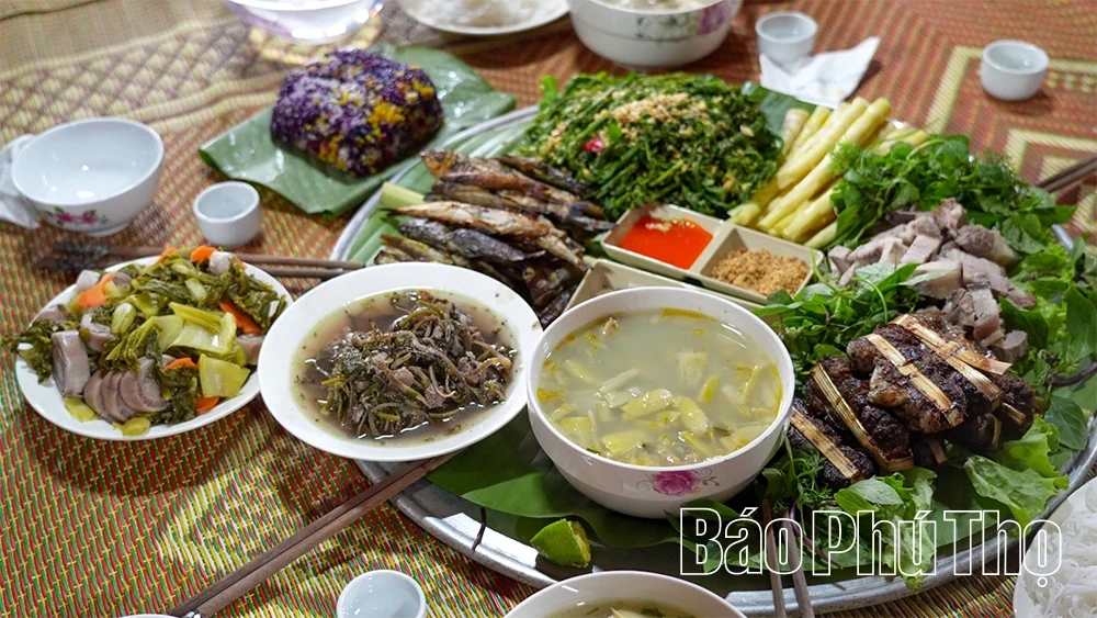 Đ&aacute;nh thức tiềm năng du lịch ở Sơn Lương