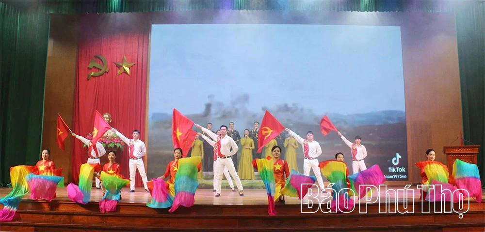 UBND tỉnh gặp mặt cán bộ cao cấp Quân đội nghỉ hưu, nghỉ công tác năm 2025