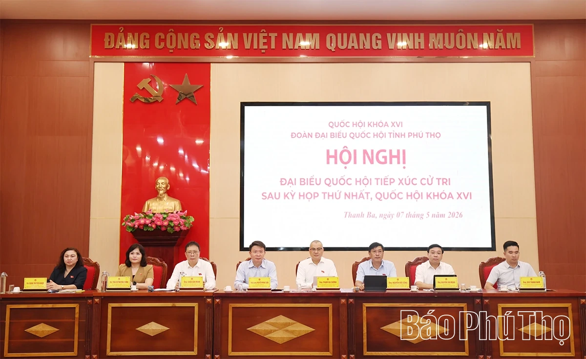 Bí thư Tỉnh ủy Phạm Đại Dương và các ĐBQH tỉnh tiếp xúc cử tri tại các xã Thanh Ba, Đông Thành, Hoàng Cương