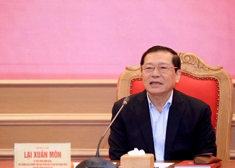 Ủy vi&ecirc;n Trung ương Đảng, Ph&oacute; Trưởng ban Thường trực Ban Tuy&ecirc;n gi&aacute;o v&agrave; D&acirc;n vận Trung ương Lại Xu&acirc;n M&ocirc;n ph&aacute;t biểu tại Phi&ecirc;n họp thứ hai của Trung t&acirc;m B&aacute;o ch&iacute; Đại hội XIV của Đảng, ng&agrave;y 29-12-2025. Ảnh TTXVN