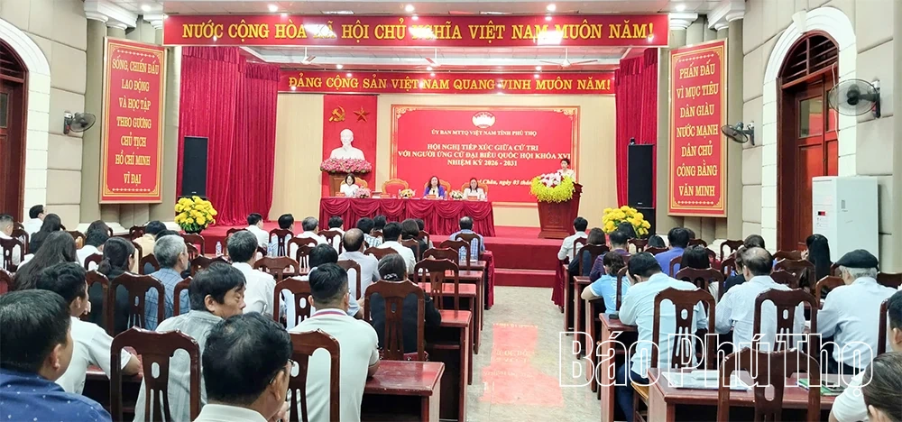 Ứng cử viên đại biểu Quốc hội khóa XVI tiếp xúc cử tri 13 xã khu vực Mai Châu, Cao Phong, Tân Lạc