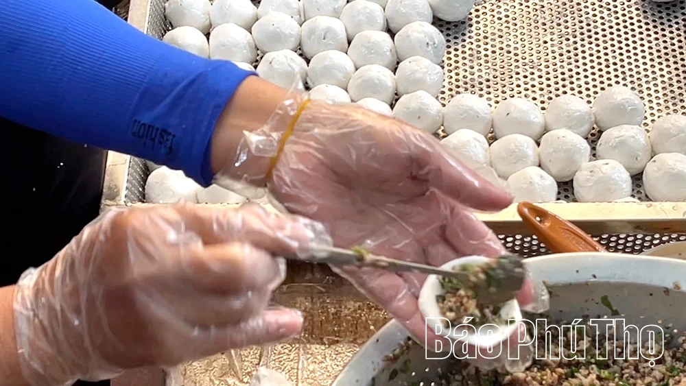 Bánh hòn Hợp Thịnh: Chìa khóa vàng của chất lượng truyền thống