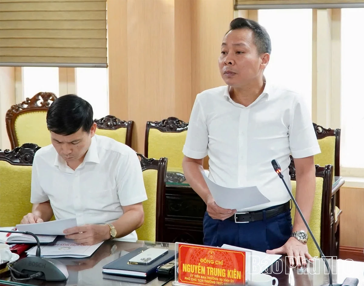 Thông qua dự thảo báo cáo kết quả giám sát chuyên đề đối với Đảng ủy HĐND tỉnh