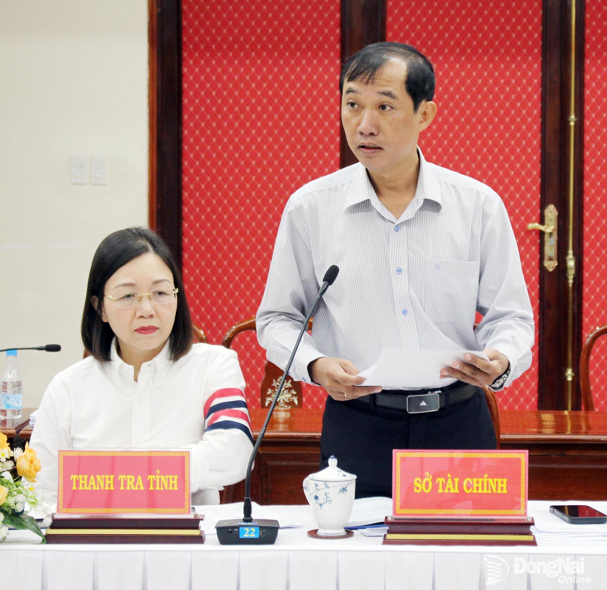 Phó Giám đốc Sở Tài chính tỉnh Trần Vũ Hoài Hạ phát biểu tại buổi làm việc. Ảnh: Hồ Thảo