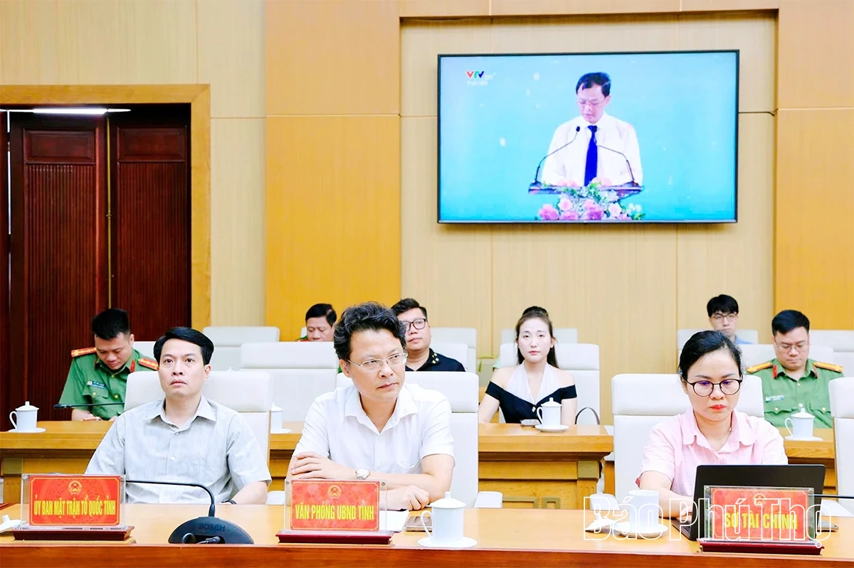 Phát động Chương trình “Bảo vệ và hỗ trợ trẻ em phát triển trên môi trường mạng” giai đoạn 2026-2030