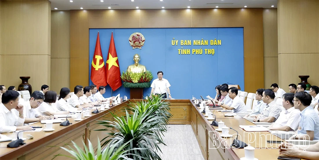 Giữ vững ổn định, nâng cao chất lượng khám, chữa bệnh phục vụ Nhân dân