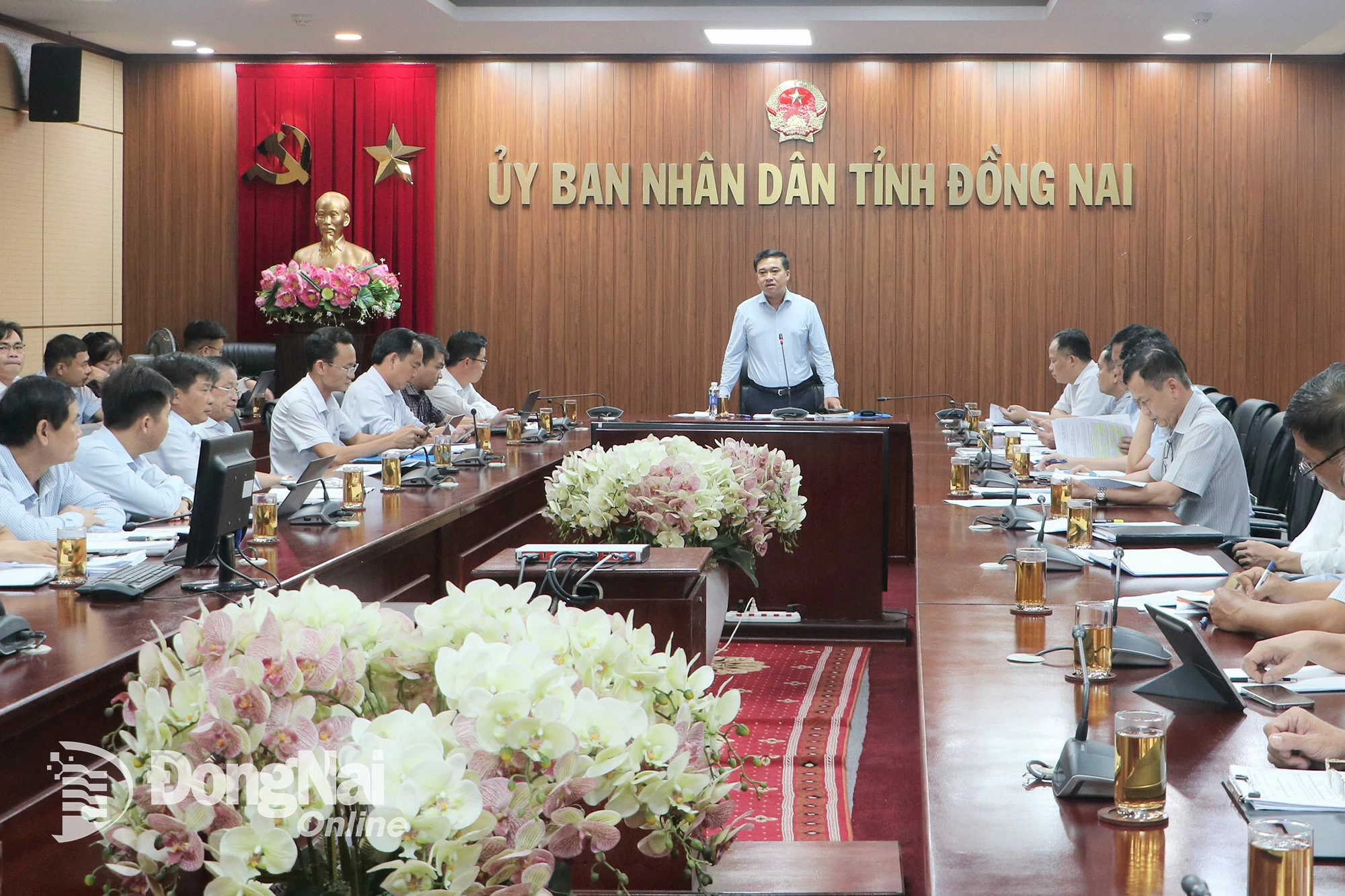 Phó chủ tịch UBND tỉnh Hồ Văn Hà phát biểu chỉ đạo tại buổi làm việc. Ảnh: Phạm Tùng