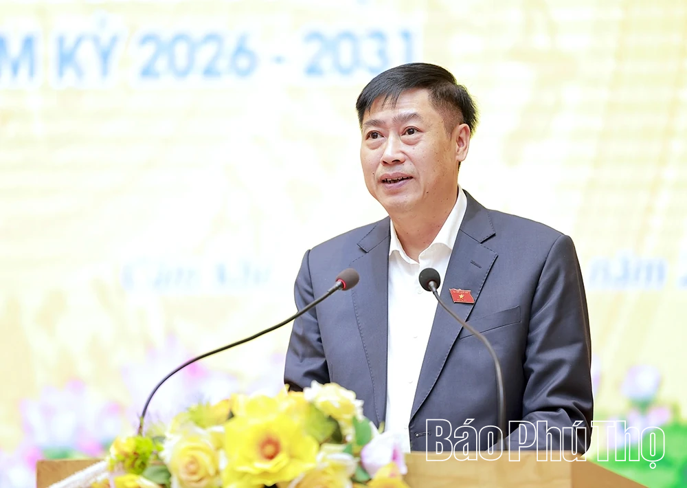 Phó trưởng Ban Tổ chức Trung ương Nguyễn Hữu Đông tiếp xúc với cử tri đơn vị bầu cử số 2