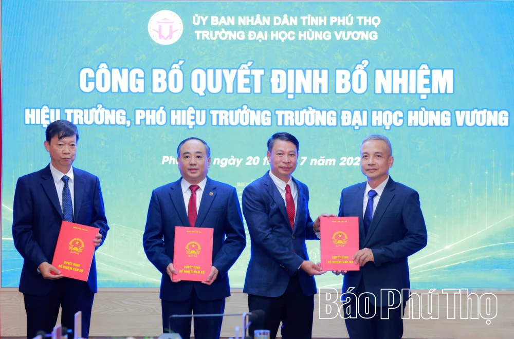 Công bố quyết định bổ nhiệm Hiệu trưởng, Phó Hiệu trưởng Trường Đại học Hùng Vương