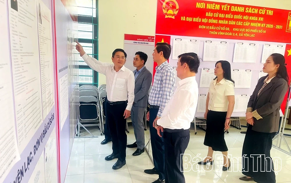 Kiểm tra công tác chuẩn bị bầu cử tại các xã Yên Lạc, Nguyệt Đức