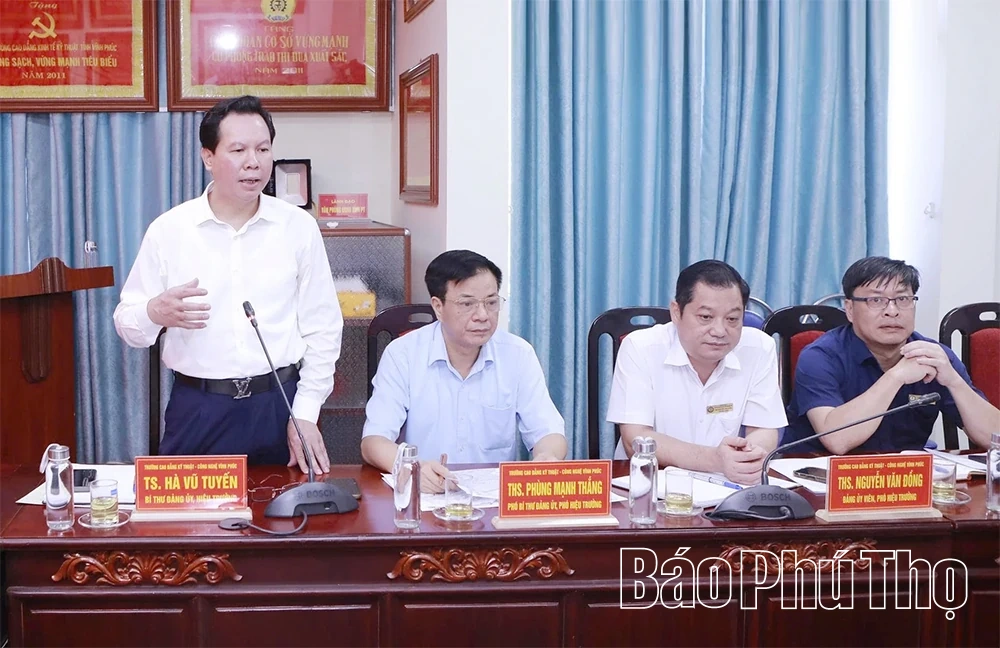 Xây dựng Trường Cao đẳng Kỹ thuật - Công nghệ Vĩnh Phúc thành trường cao đẳng chất lượng cao