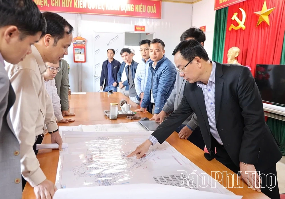 Phó Chủ tịch UBND tỉnh Quách Tất Liêm kiểm tra một số dự án giao thông tại khu vực Vĩnh Phúc