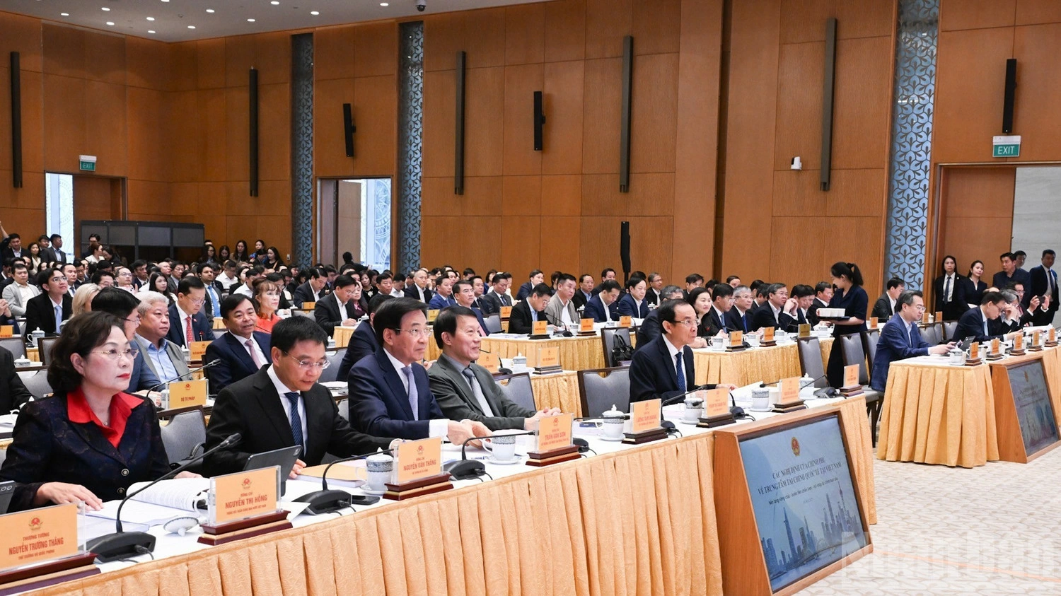 C&aacute;c đồng ch&iacute; l&atilde;nh đạo, đại biểu tham dự hội nghị. (Ảnh: Trần Hải)    