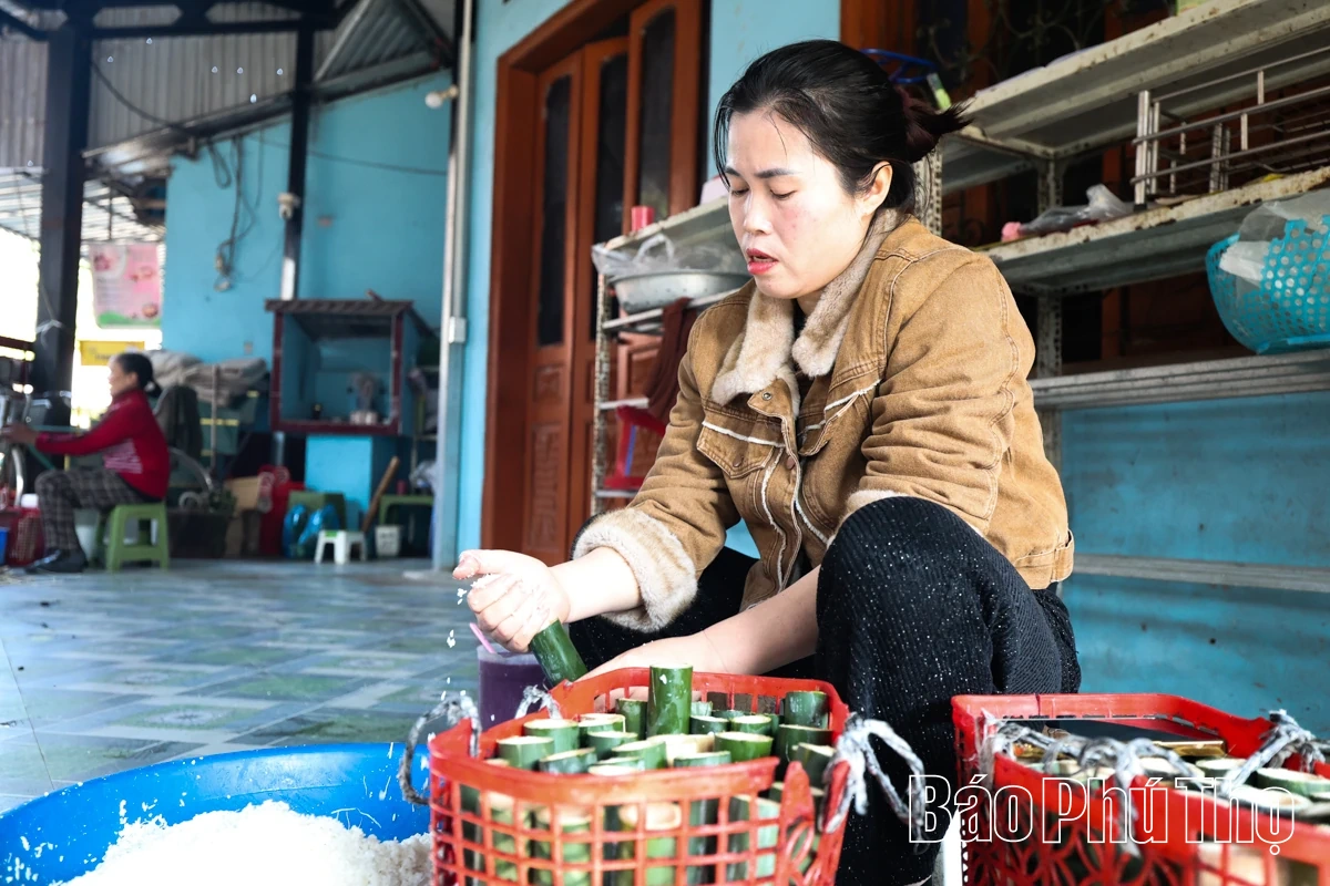 Dẻo thơm cơm lam Mường Động