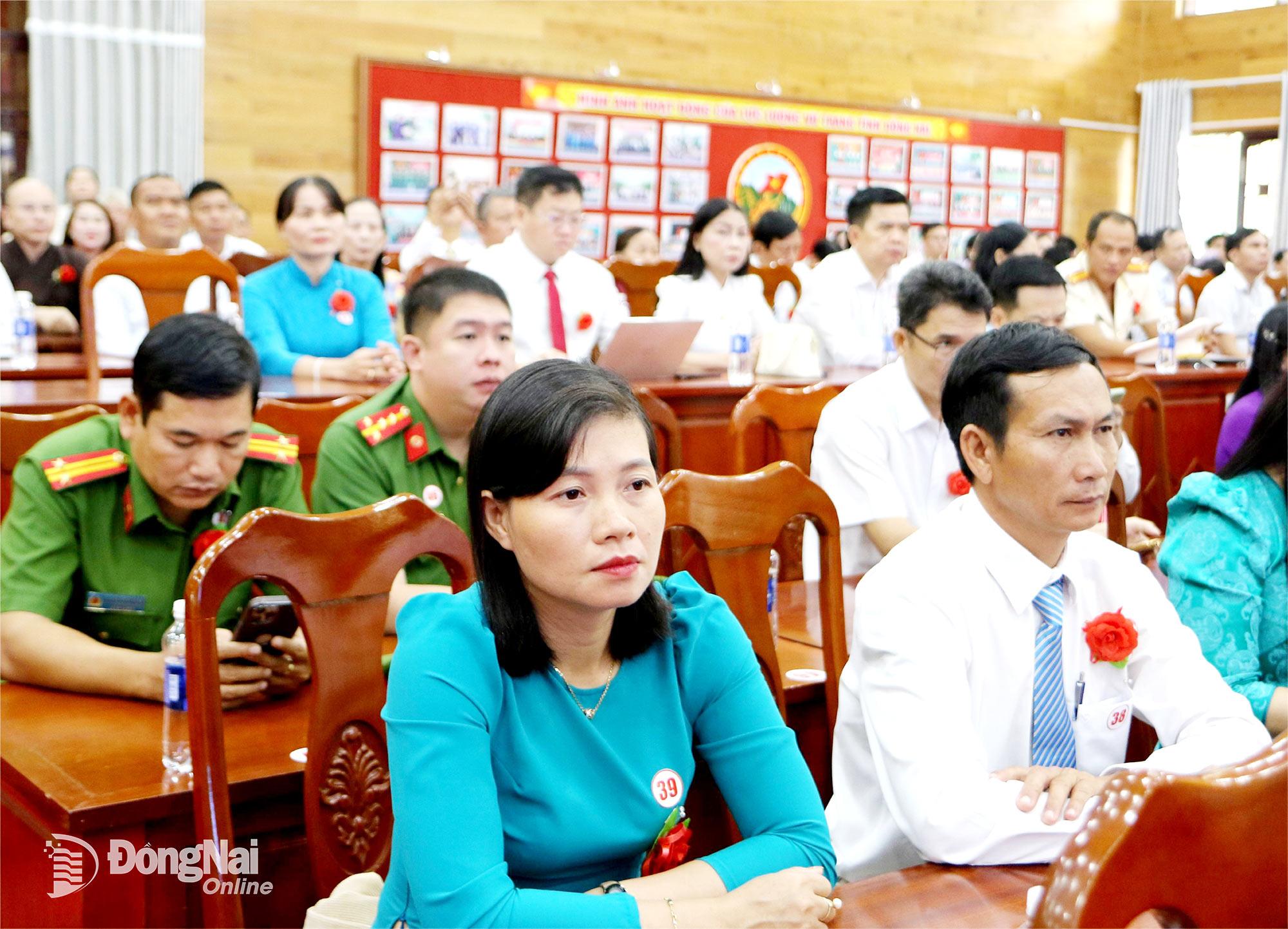 C&aacute;c tấm gương người tốt, việc tốt tham dự hội nghị. Ảnh: Văn Truy&ecirc;n