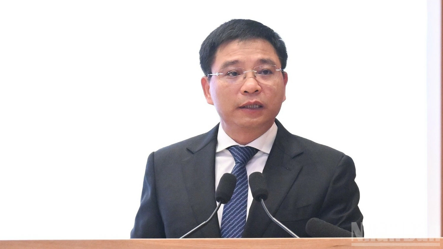 Bộ trưởng T&agrave;i ch&iacute;nh Nguyễn Văn Thắng ph&aacute;t biểu &yacute; kiến tại hội nghị. (Ảnh: Trần Hải)    