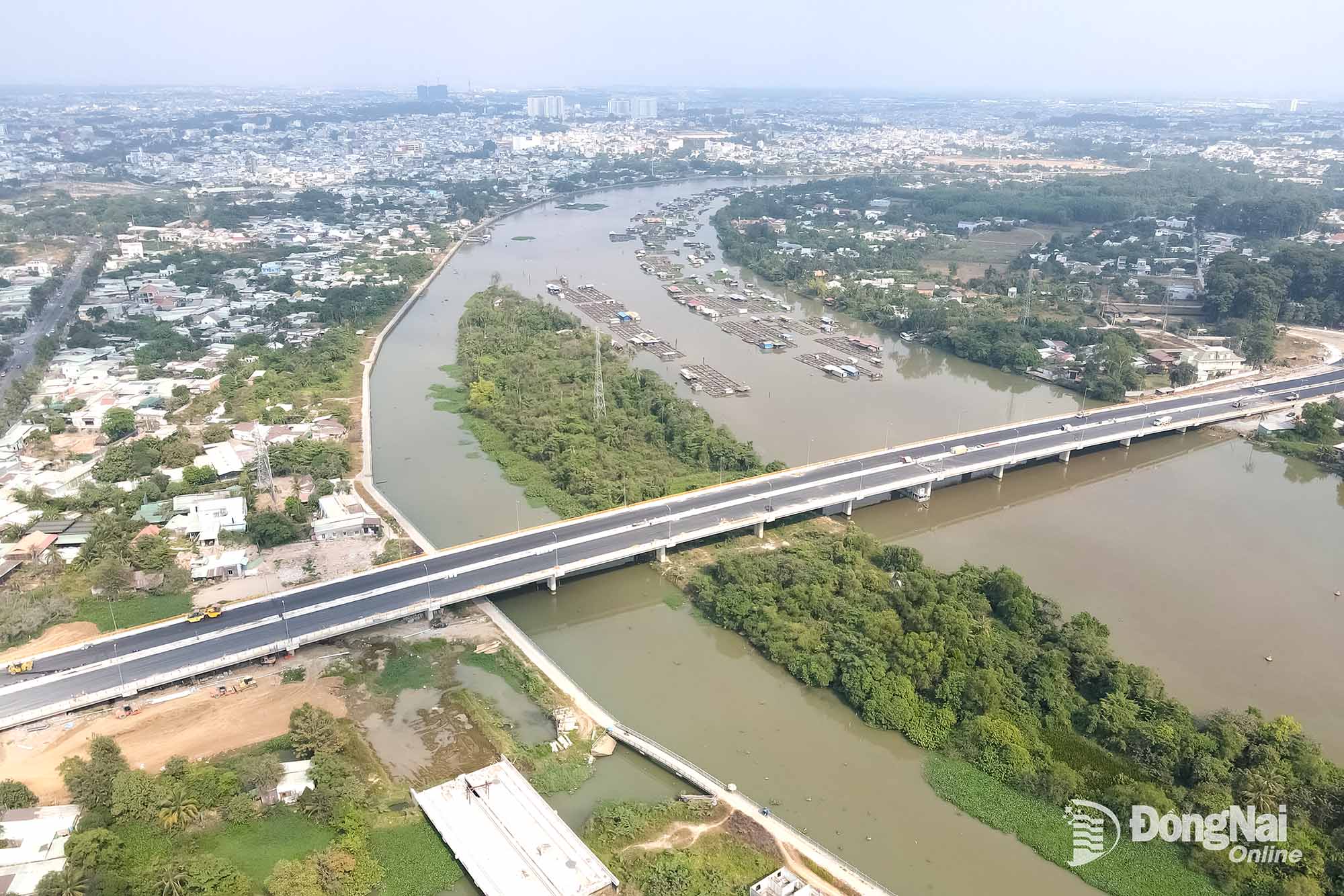 Cầu Thống Nhất hạng mục quan trọng của Dự án Đường trục trung tâm Biên Hòa đã được thông xe kỹ thuật vào đầu năm 2026.