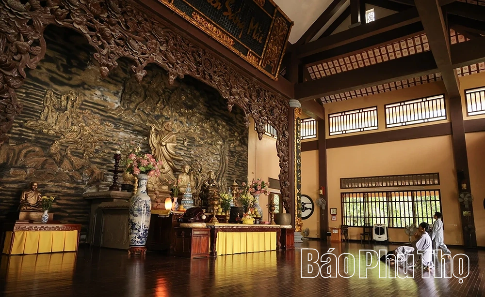 Đầu năm du Xuân về Thiền viện Trúc Lâm Tuệ Đức