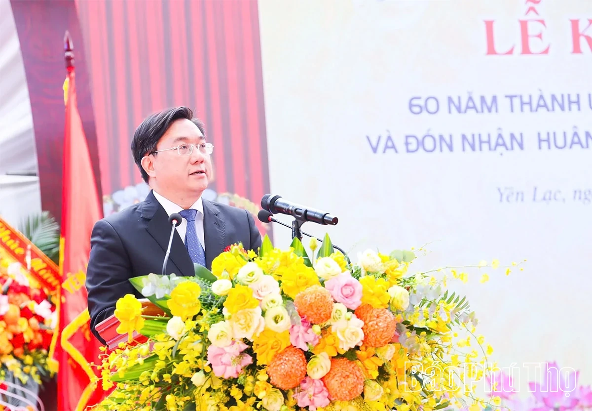 Trường THPT Yên Lạc kỷ niệm 60 năm thành lập và đón nhận Huân chương Lao động hạng Ba