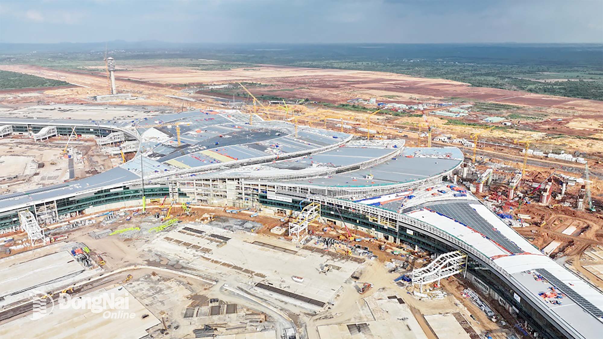 Nhà ga hành khách của tuyến đường sắt tốc độ cao trên trục Bắc - Nam đoạn qua địa bàn tỉnh được bố trí trong khu vực Sân bay Long Thành. Ảnh: Phạm Tùng