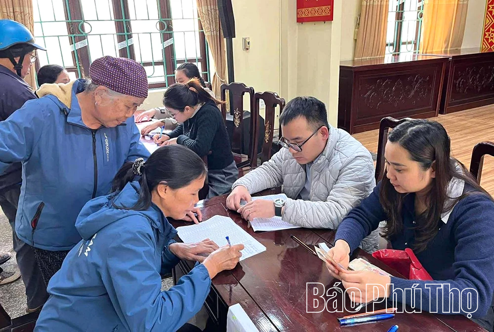 Lấy hạnh ph&uacute;c Nh&acirc;n d&acirc;n l&agrave;m thước đo v&agrave; ti&ecirc;u chuẩn phấn đấu