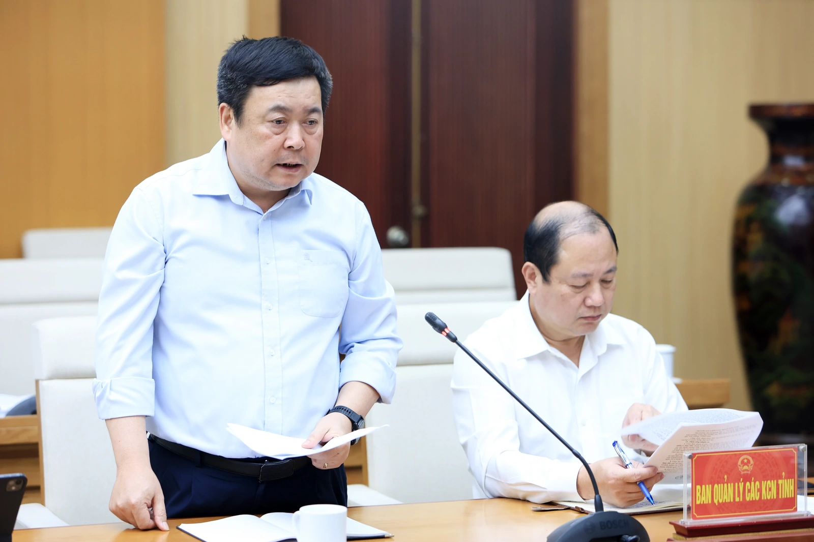 Chủ tịch UBND tỉnh Trần Duy Đông cho ý kiến một số dự án đầu tư phát triển kinh tế